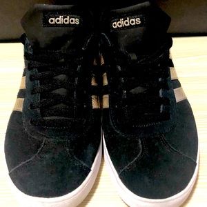 Adidas men Ortholite black suede with silver size 8 1/2